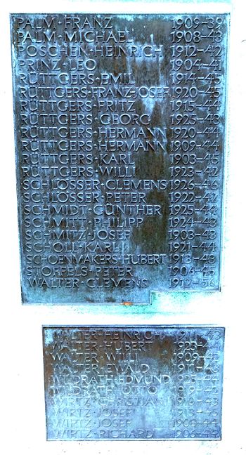 Vossenack-Denkmal-WK2 1389.jpg