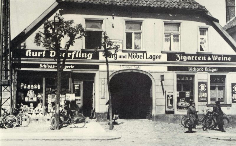 Datei:Labiau Geschäftshaus.jpg
