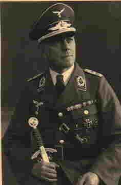 Datei:Alfred vR LuftwUnif..jpg