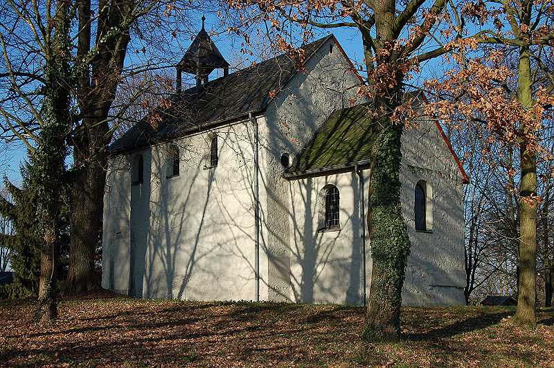 Datei:Lambertuskapelle Ramrath.jpg