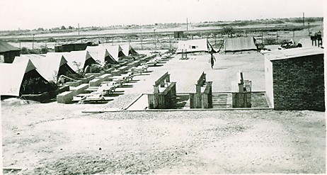 Datei:Aegypten ca 1946 POW-Camp Zeltlager.jpg