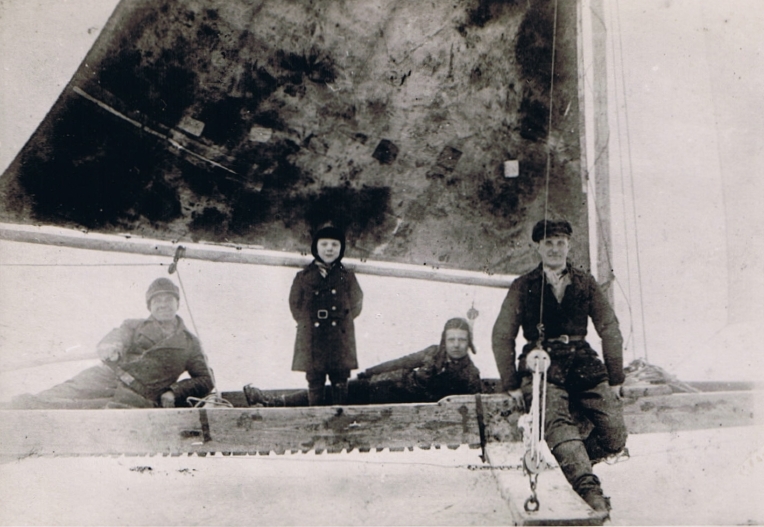 Datei:Eissegeln Kinten.jpg