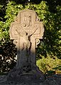 Das Grabkreuz a.d. Kirchhofsmauer