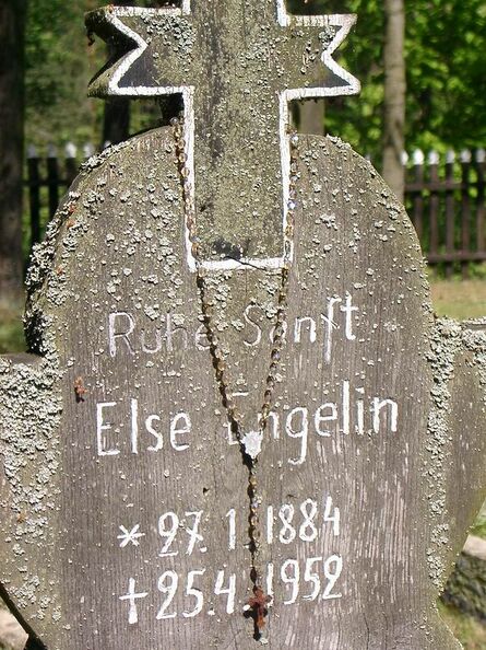 Bild Ort Nidden Friedhof 005.JPG