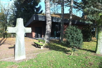 Friedhof-Oekoven 4302.JPG